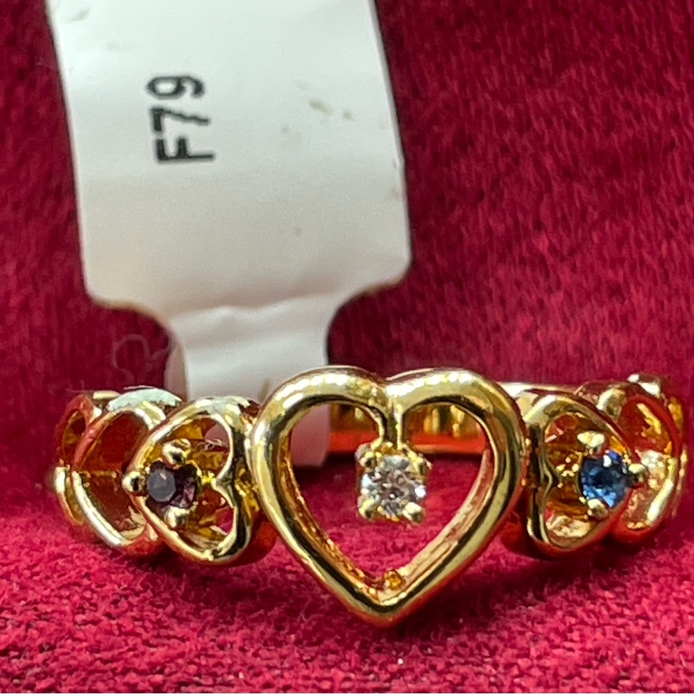 Gold Tone seventh Heart CZ Ring Purple Blue Clear Stone Size 6.75 - Picture 8 of 16